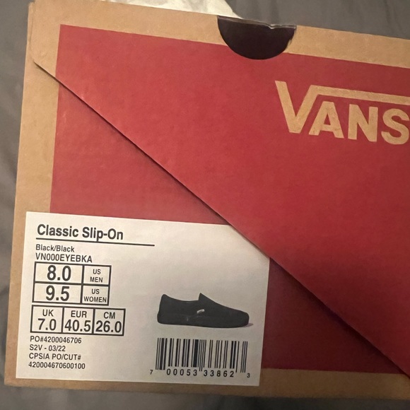 Vans - Picture 2 of 2